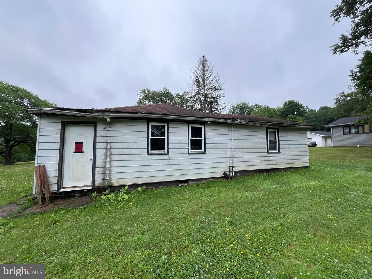 132 Thomas Road photo 42