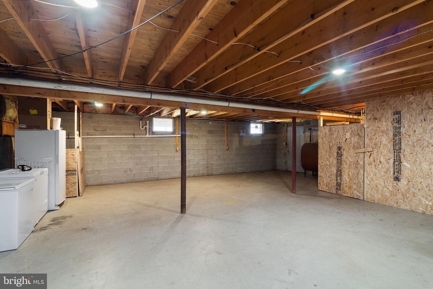 56 Bentwood Road photo 43