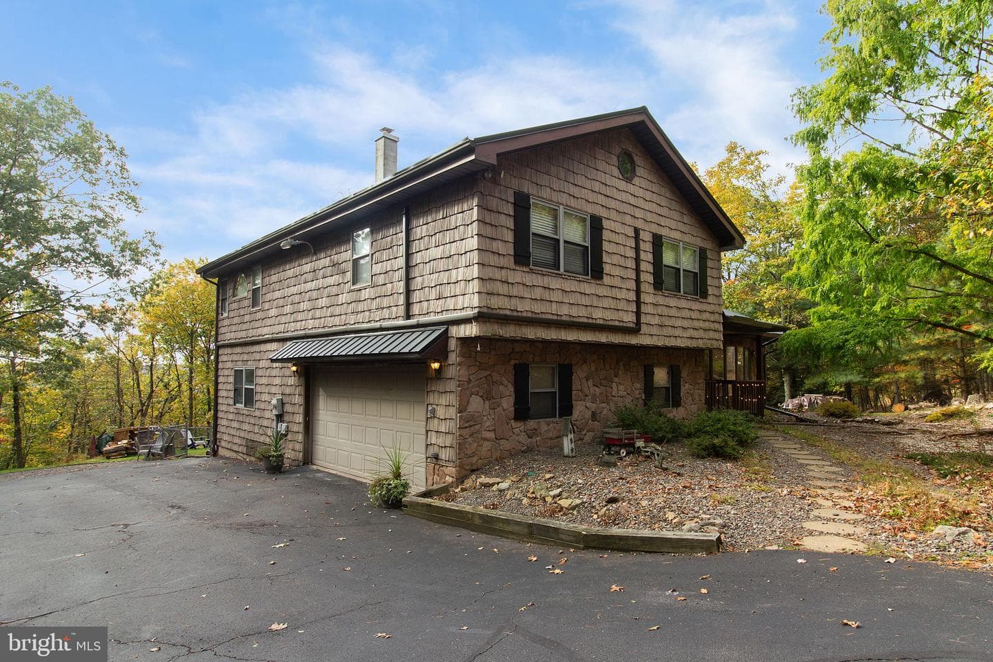 56 Bentwood Road photo 5