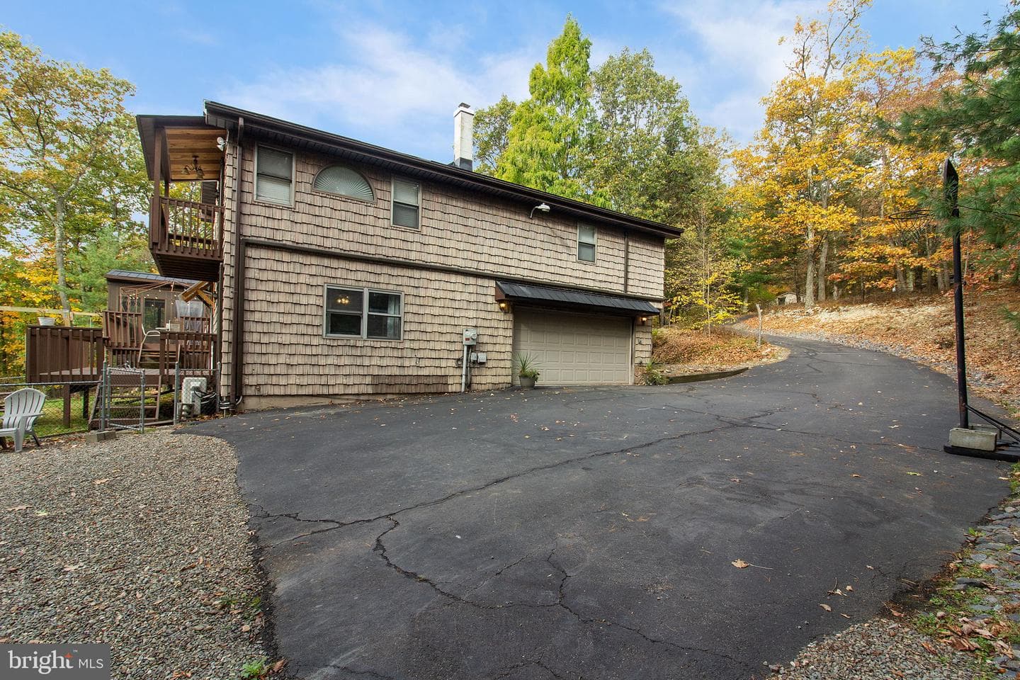 56 Bentwood Road photo 53