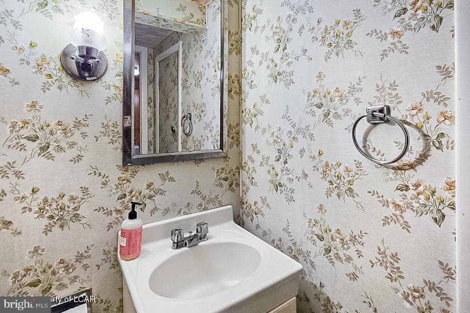 739 Grant Street photo 26