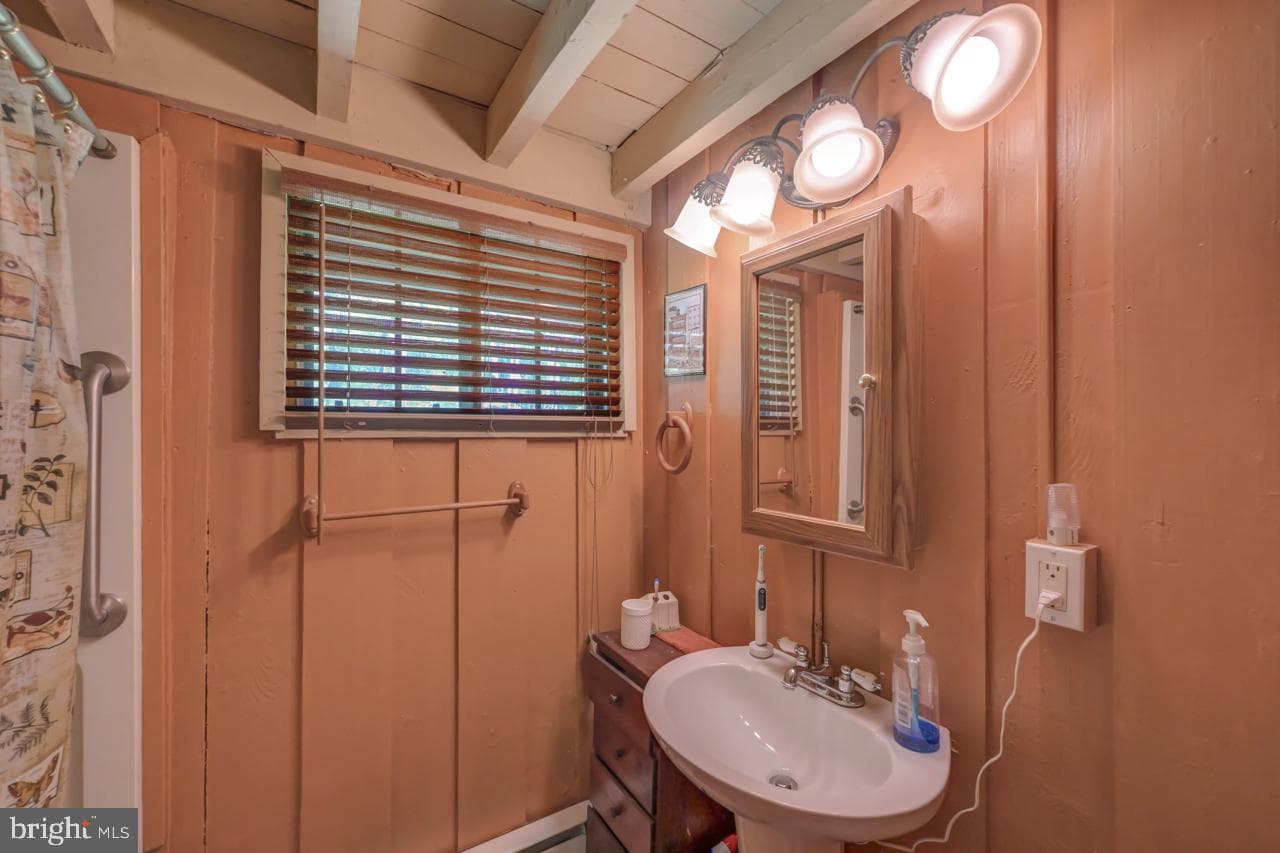 1085 Woodhaven photo 26
