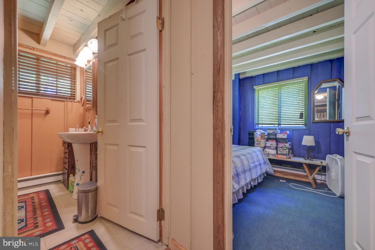 1085 Woodhaven photo 28