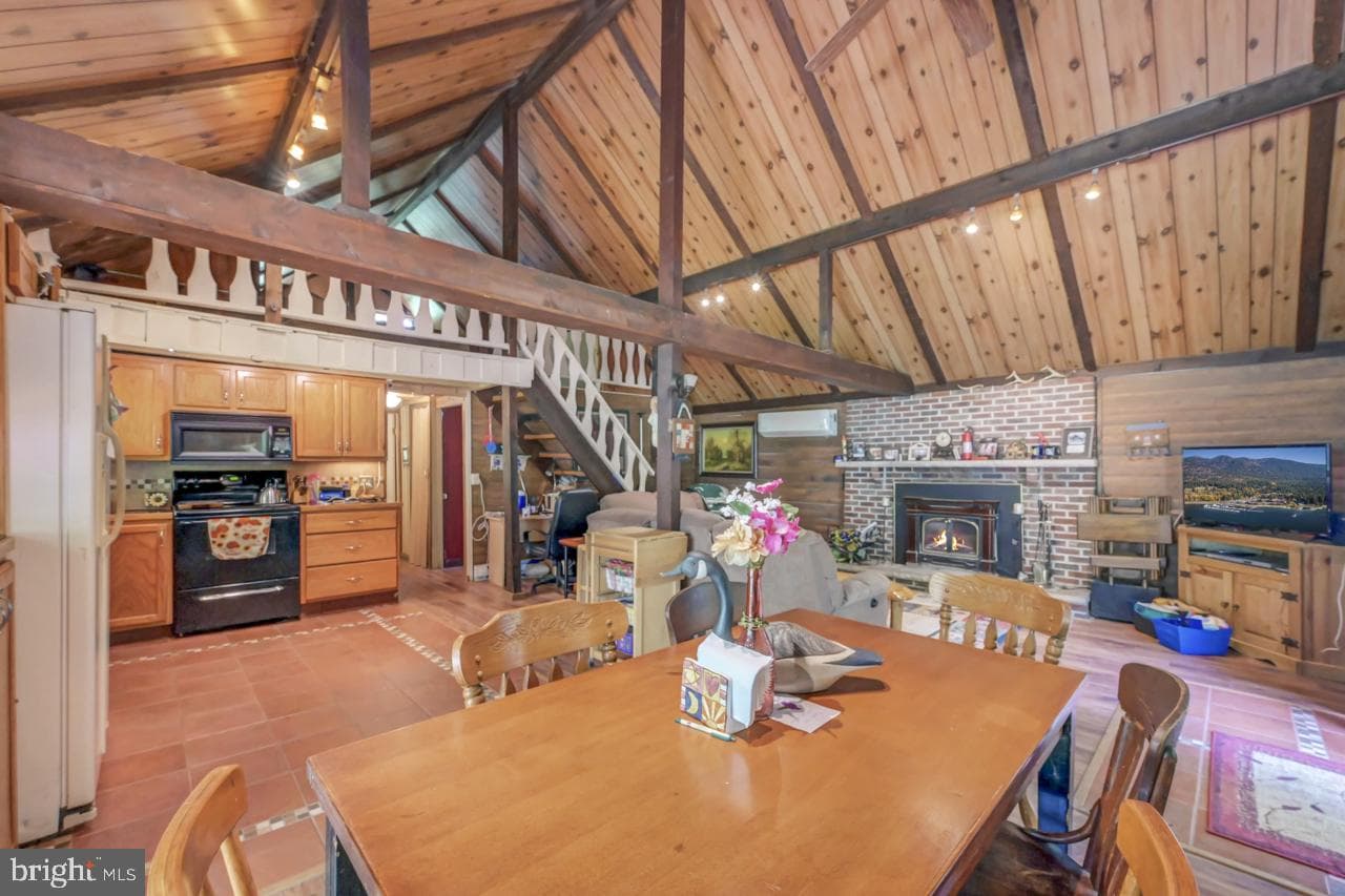 1085 Woodhaven photo 6