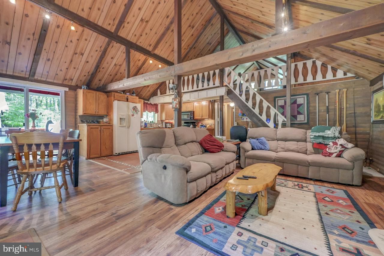 1085 Woodhaven photo 9