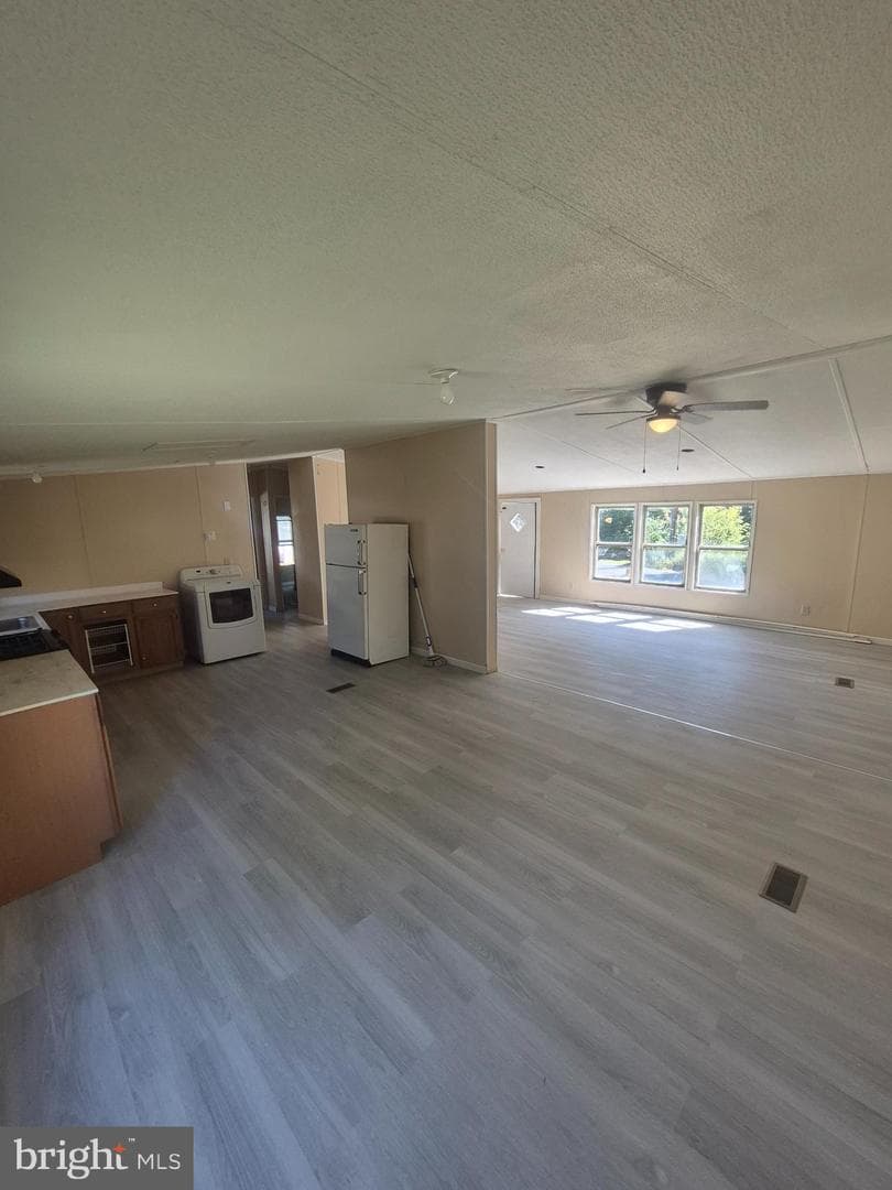 253 Birchwood Estate photo 5