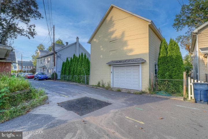 31 Exeter Avenue photo 30