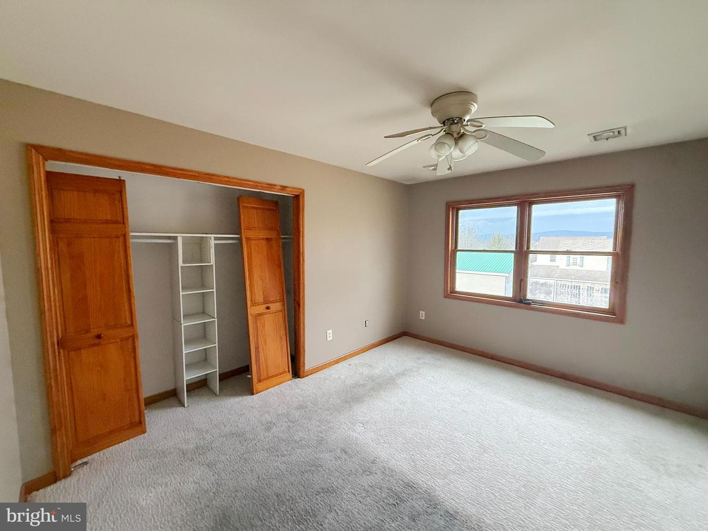216 Main photo 21
