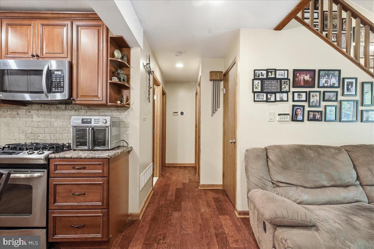 208 Owego Drive photo 27