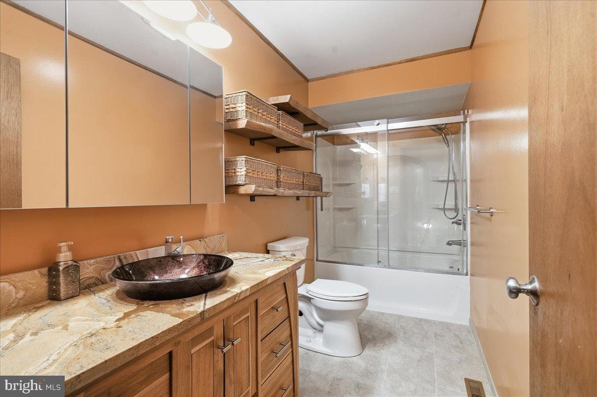 208 Owego Drive photo 45