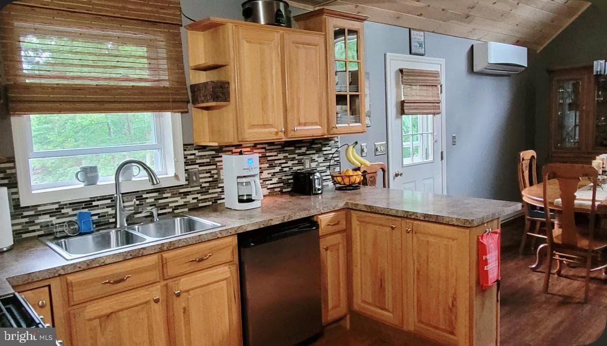 202 Trapper Springs Circle photo 9