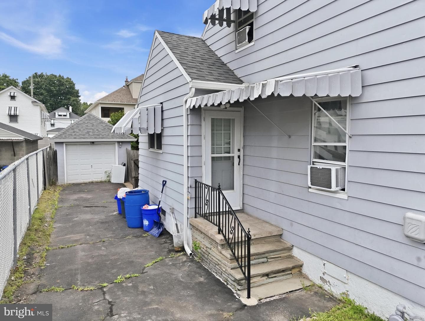 293 Lyndwood Avenue photo 38