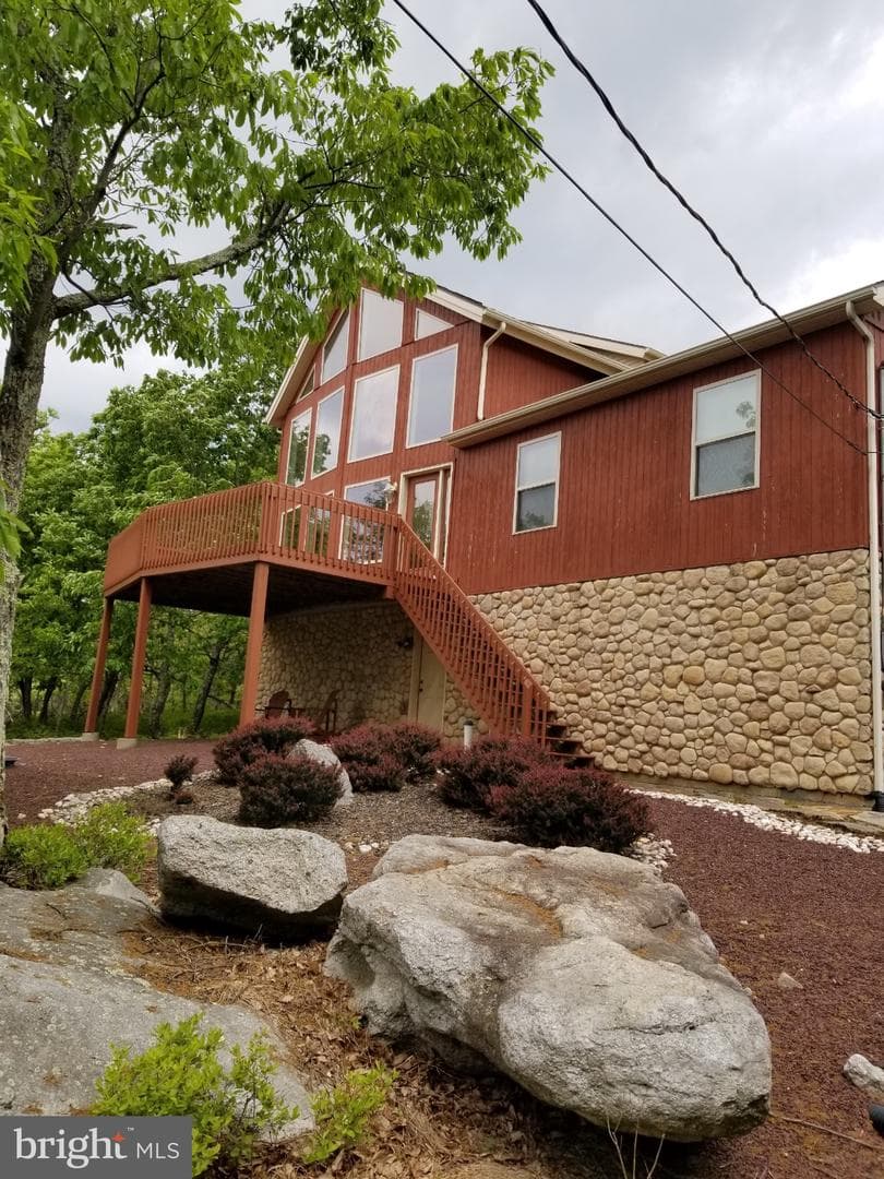 228 Pine Valley Lane photo 3
