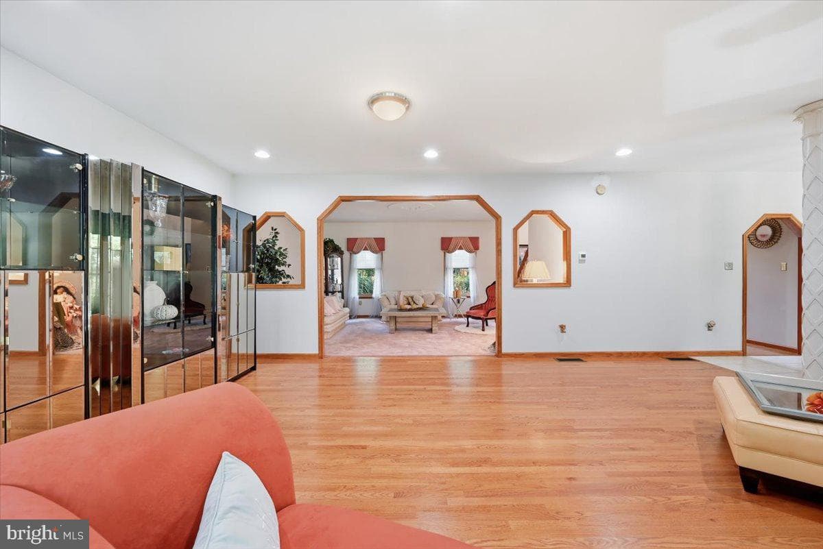 498 Twinbrook Road photo 25