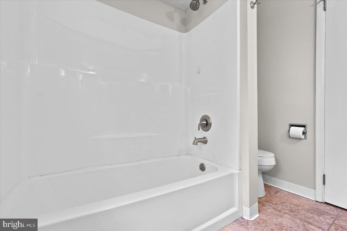 1215 Country Club Road photo 18