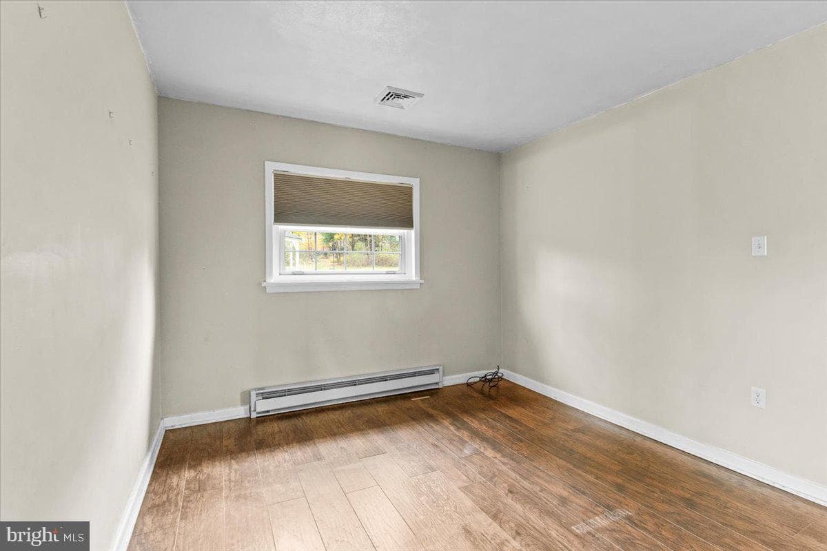 1215 Country Club Road photo 20