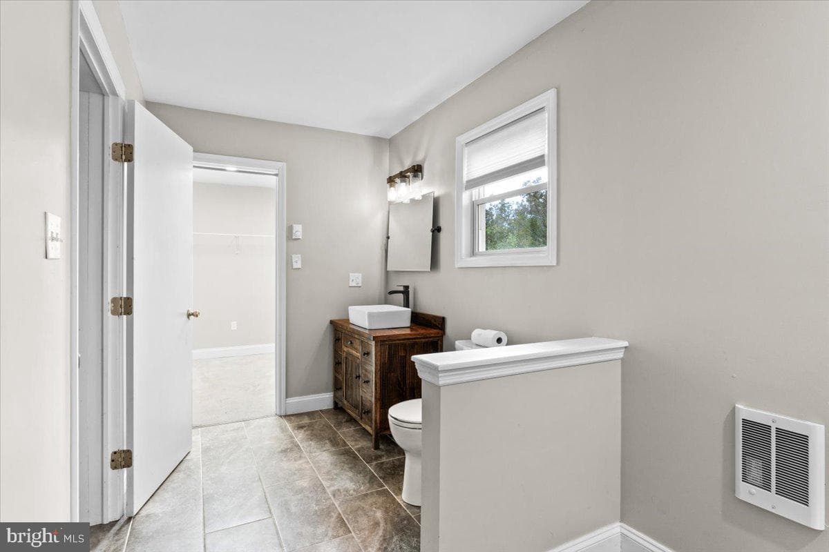 1215 Country Club Road photo 24