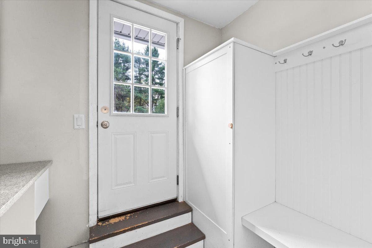 1215 Country Club Road photo 39