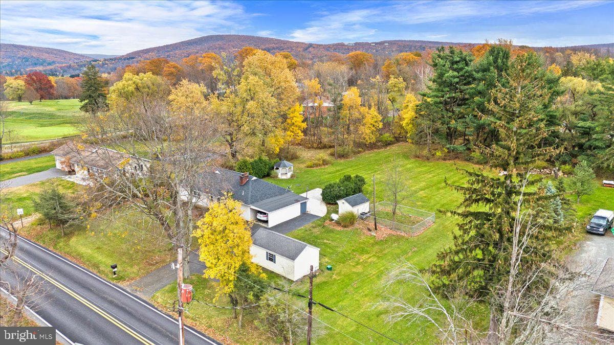 1215 Country Club Road photo 47