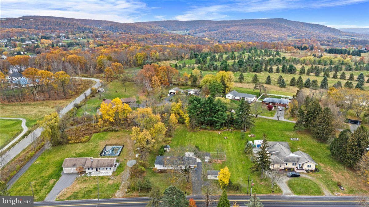 1215 Country Club Road photo 48