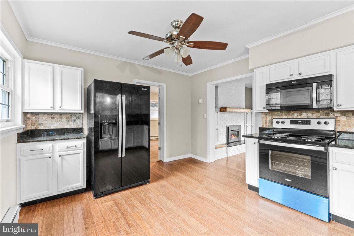 1215 Country Club Road photo 7