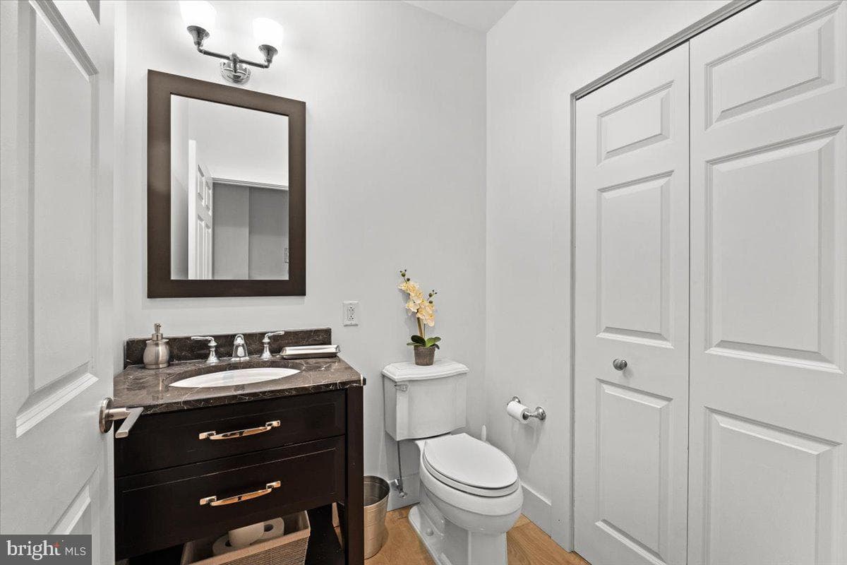509 Bogart Pl # 202 photo 23
