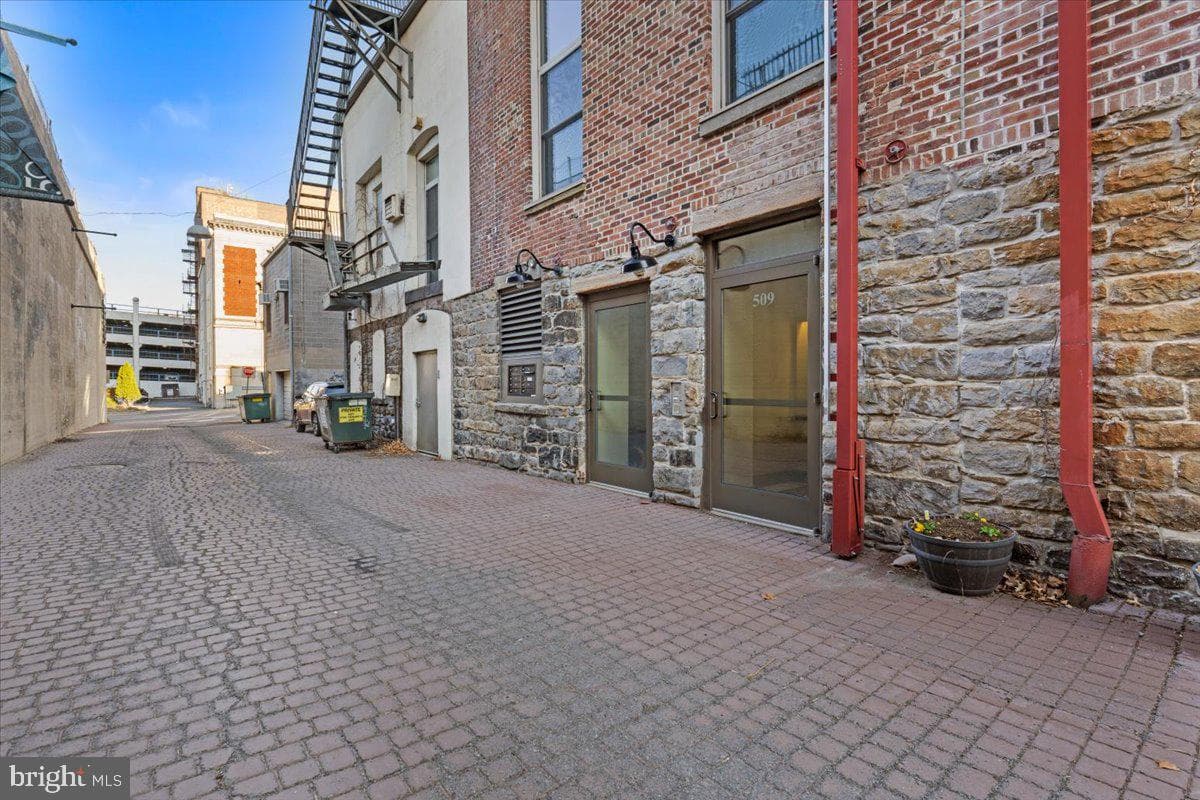 509 Bogart Pl # 202 photo 27