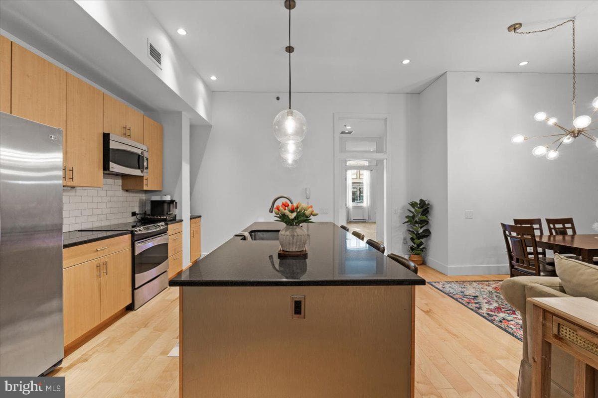 509 Bogart Pl # 202 photo 6