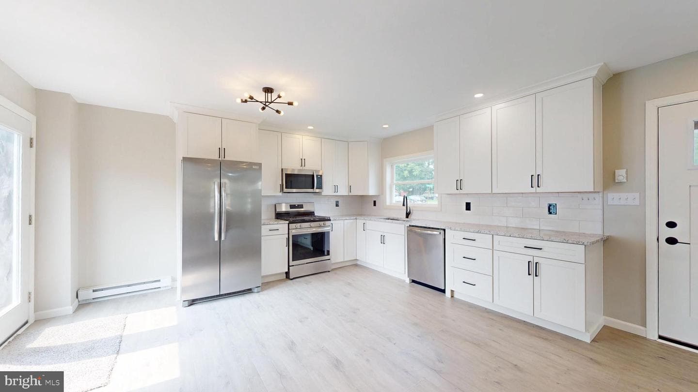 328 Hill Street photo 10