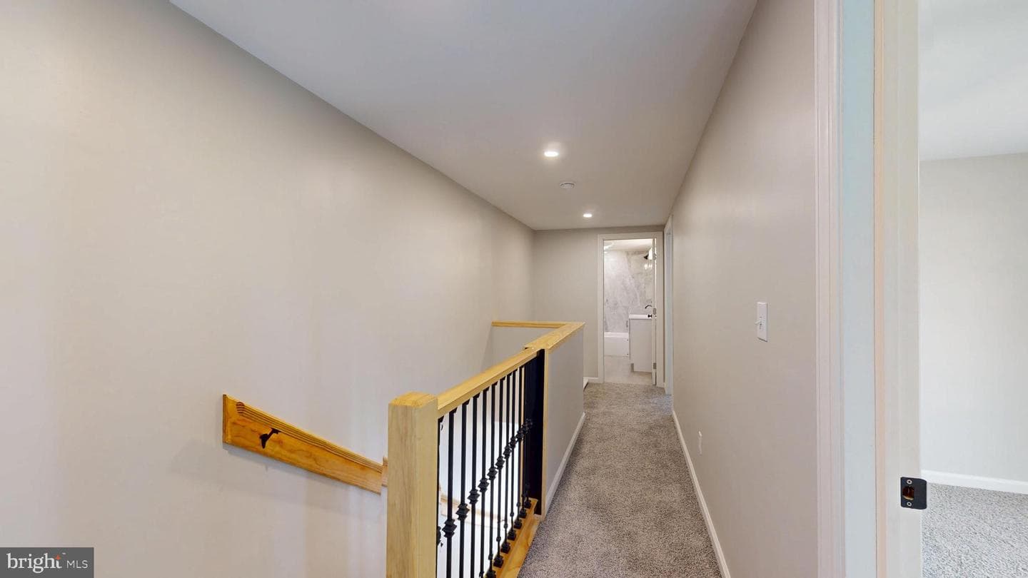 328 Hill Street photo 16
