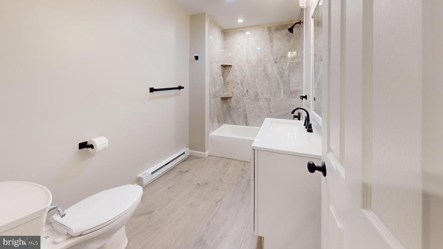 328 Hill Street photo 23