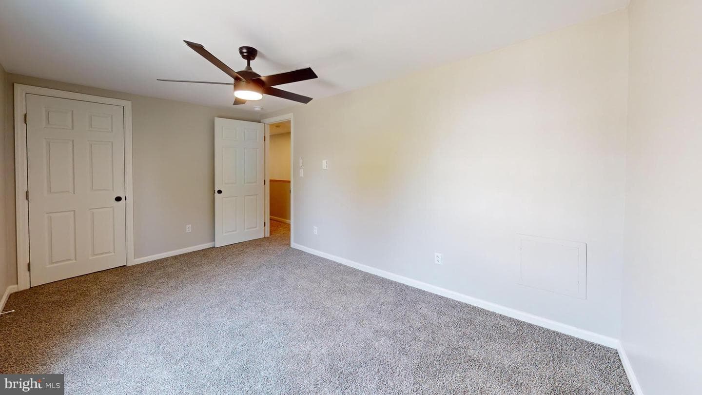 328 Hill Street photo 25