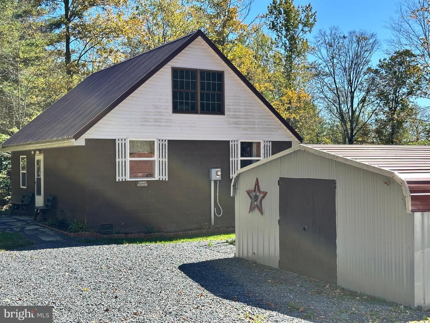 455 Batys Mountain Lane photo 2