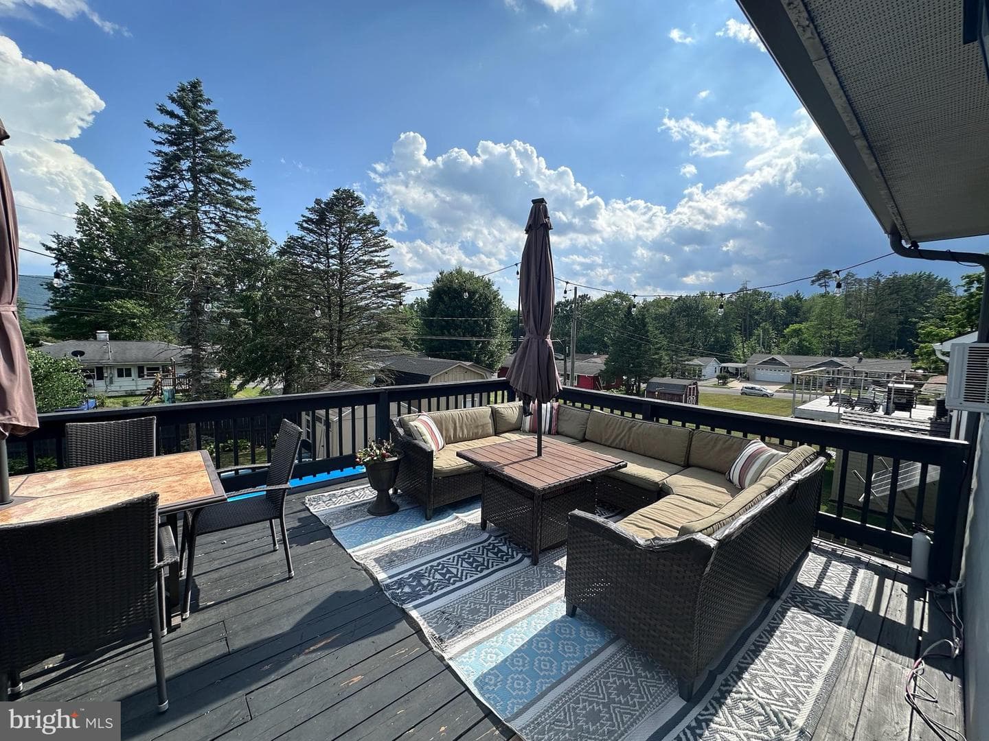 2424 N Hills Dr photo 10