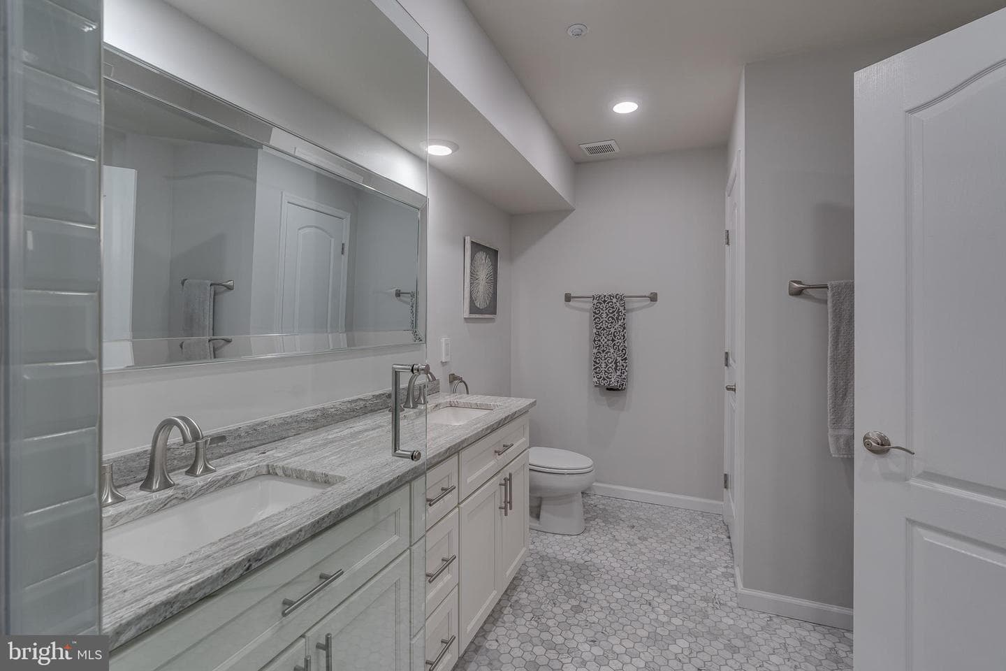 415 W Lancaster Avenue #6 photo 21