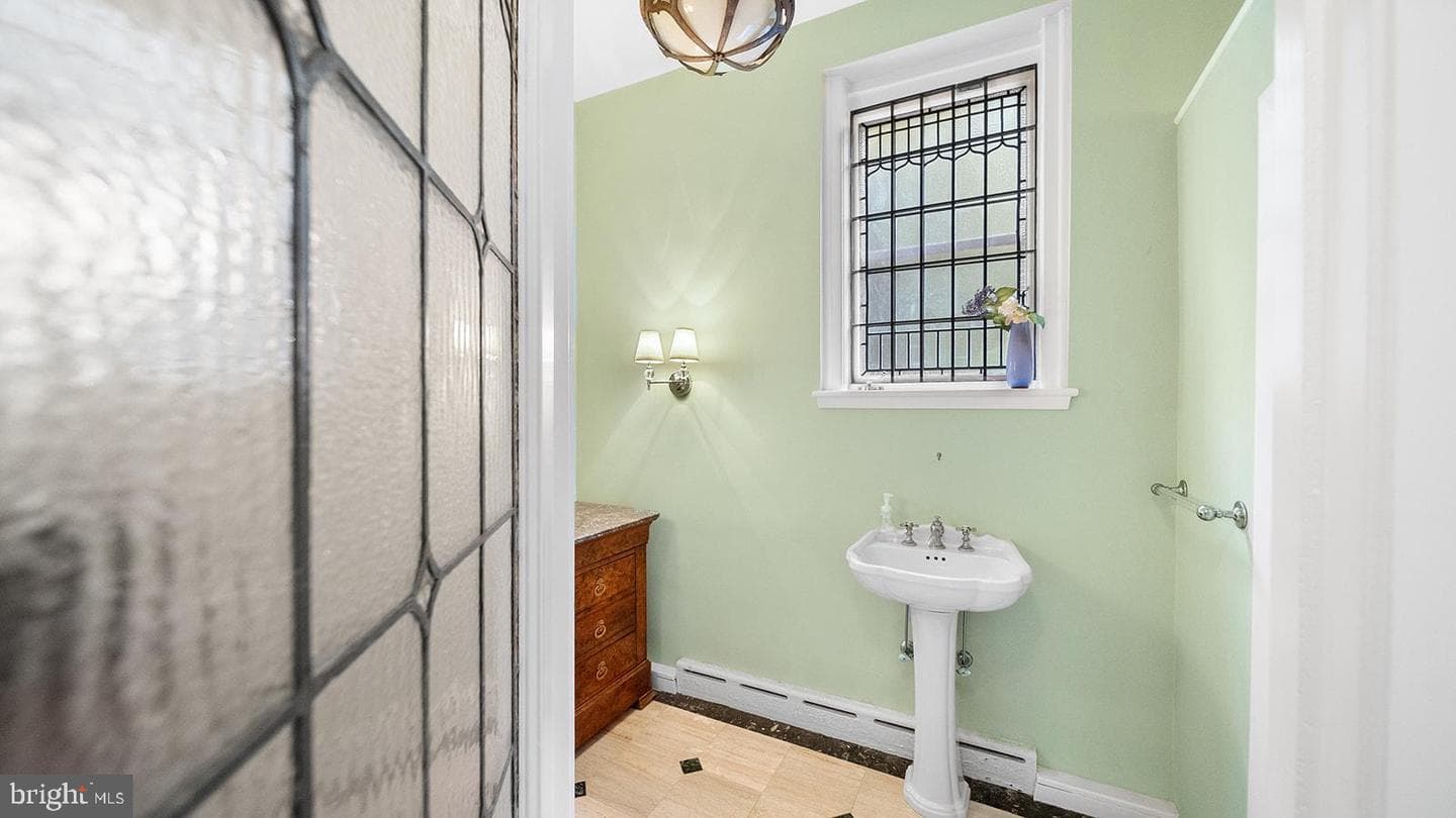 1717 Woodland Road photo 45