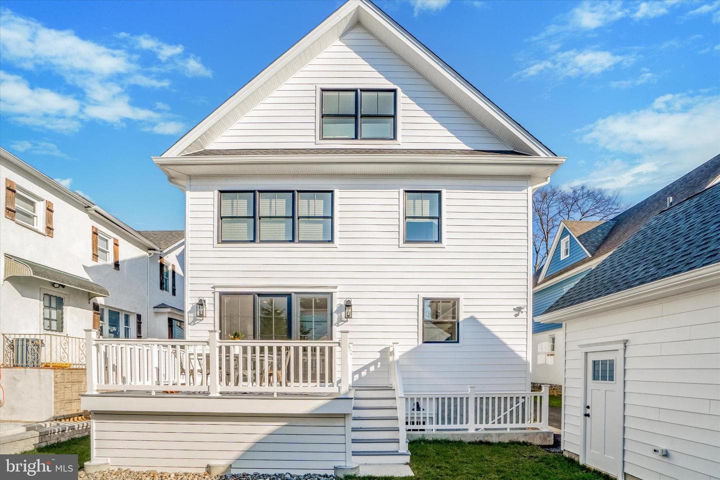 204 Iona Avenue photo 4