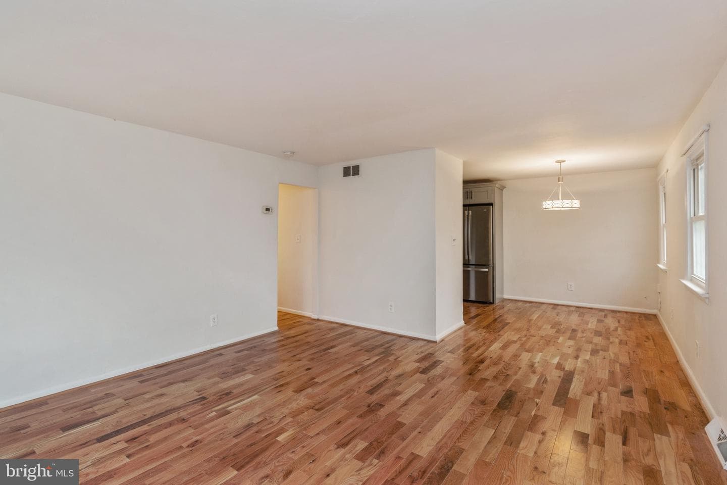 300 Girard Avenue photo 3