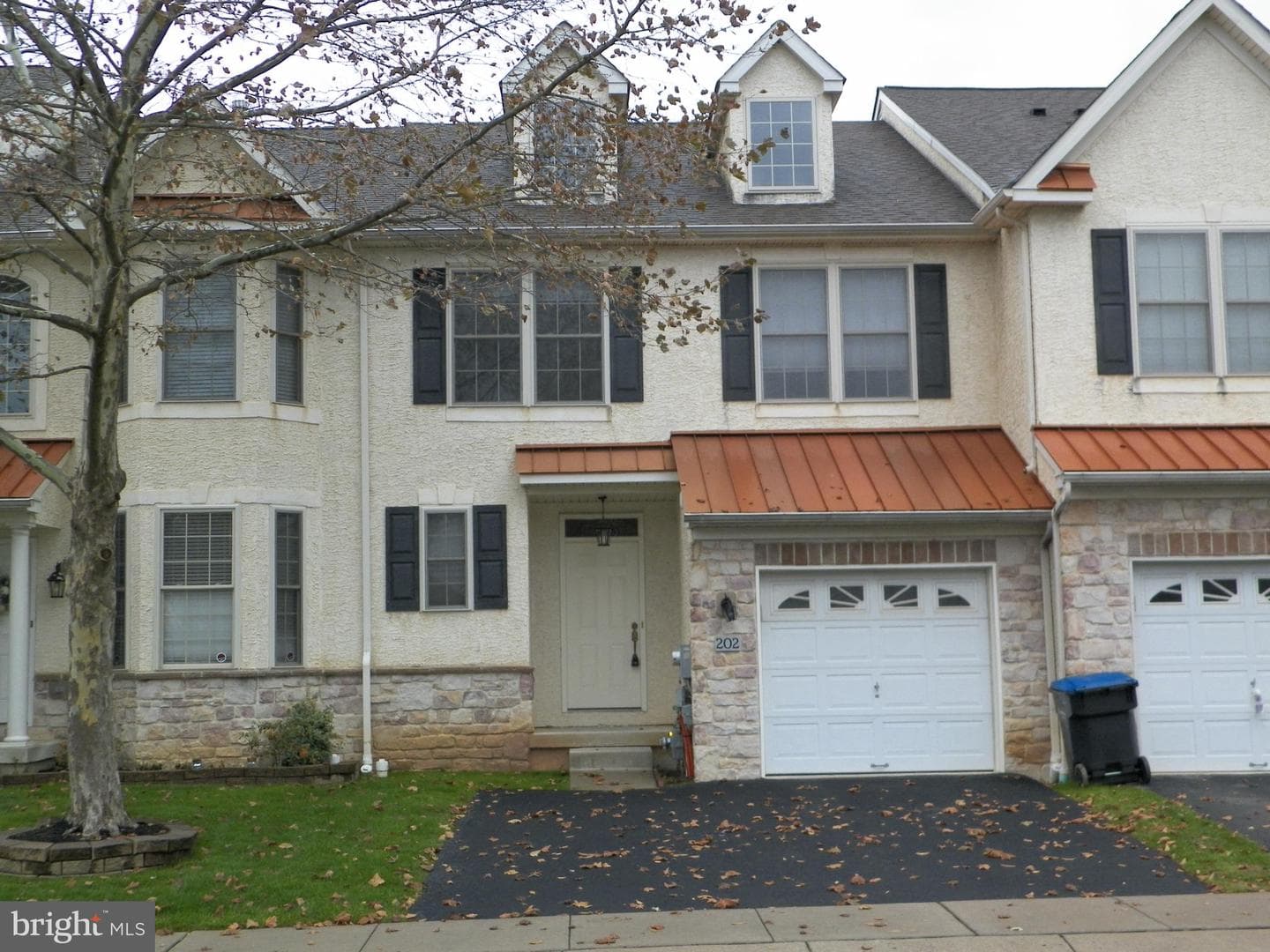 202 Barefield Lane photo 1