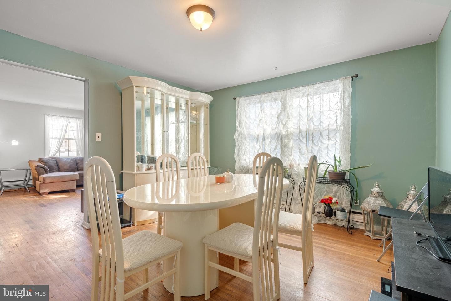 136 Jay Street photo 9