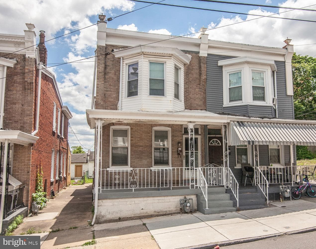 218 E Marshall Street photo 15