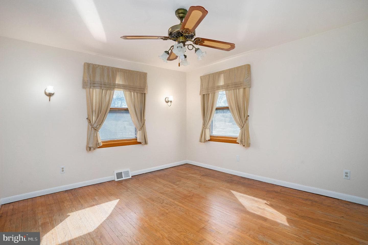 401 Rittenhouse Boulevard photo 14