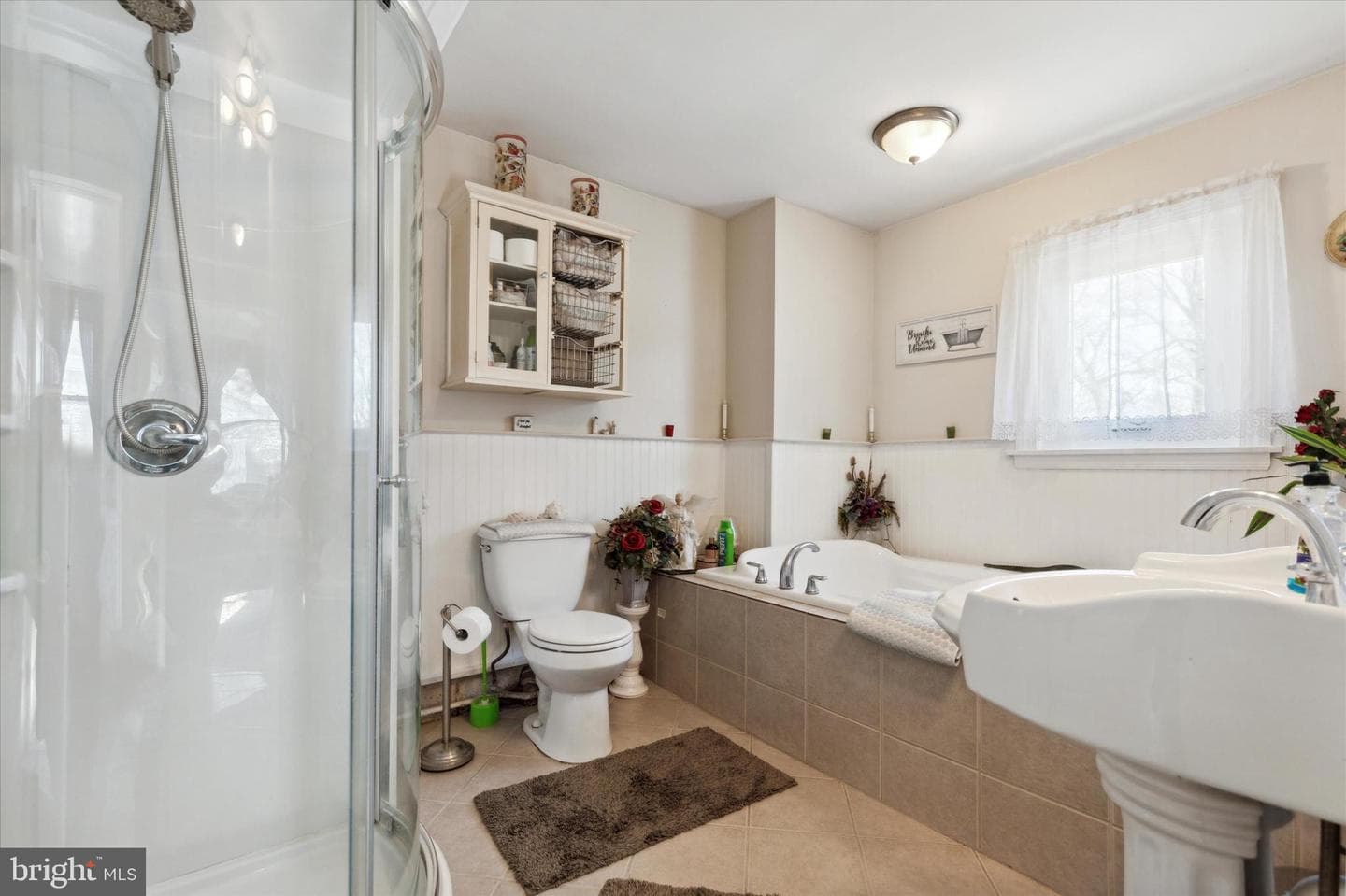 42 N Wakefield Road photo 16