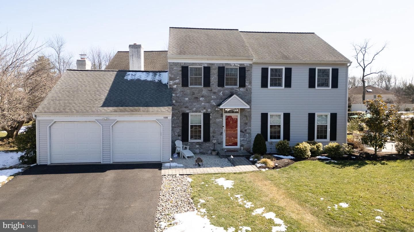 1600 Squire Drive photo 1