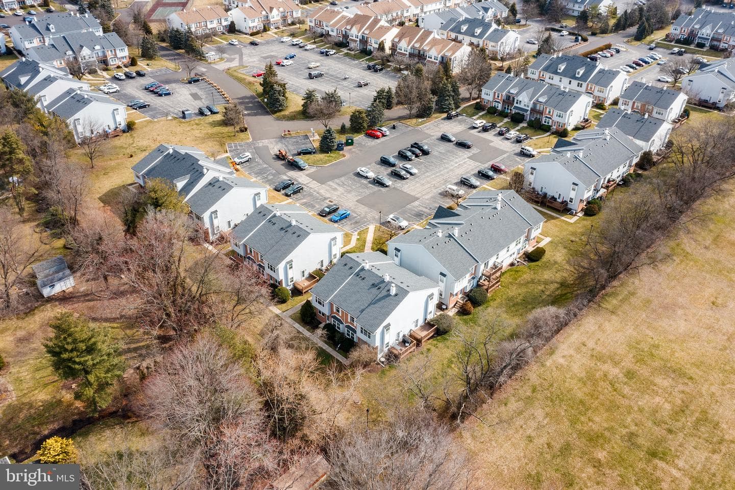 413 Wendover #122-B photo 35
