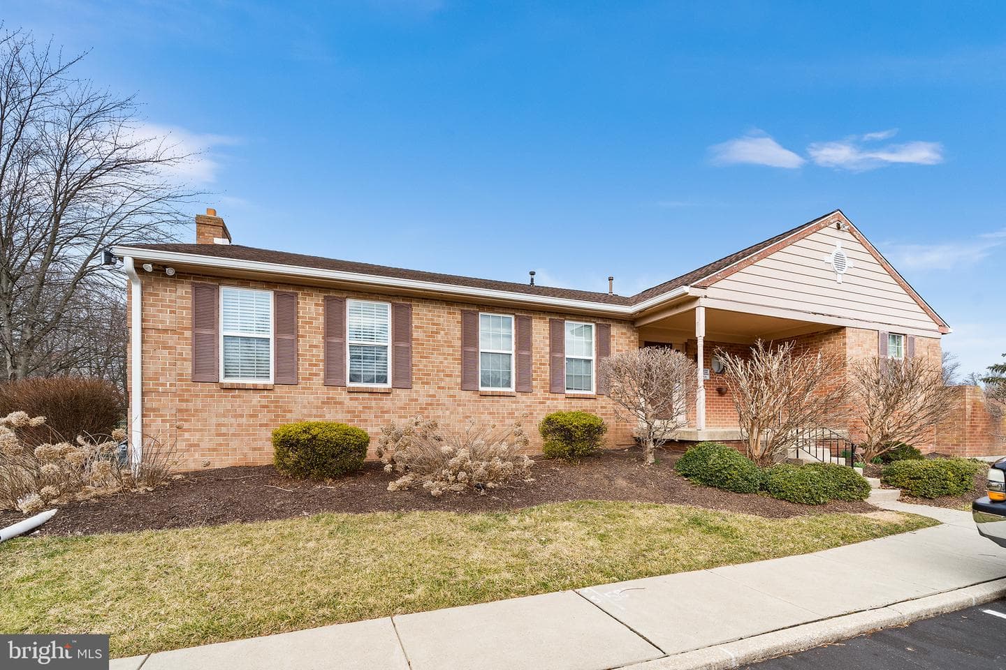 413 Wendover #122-B photo 44