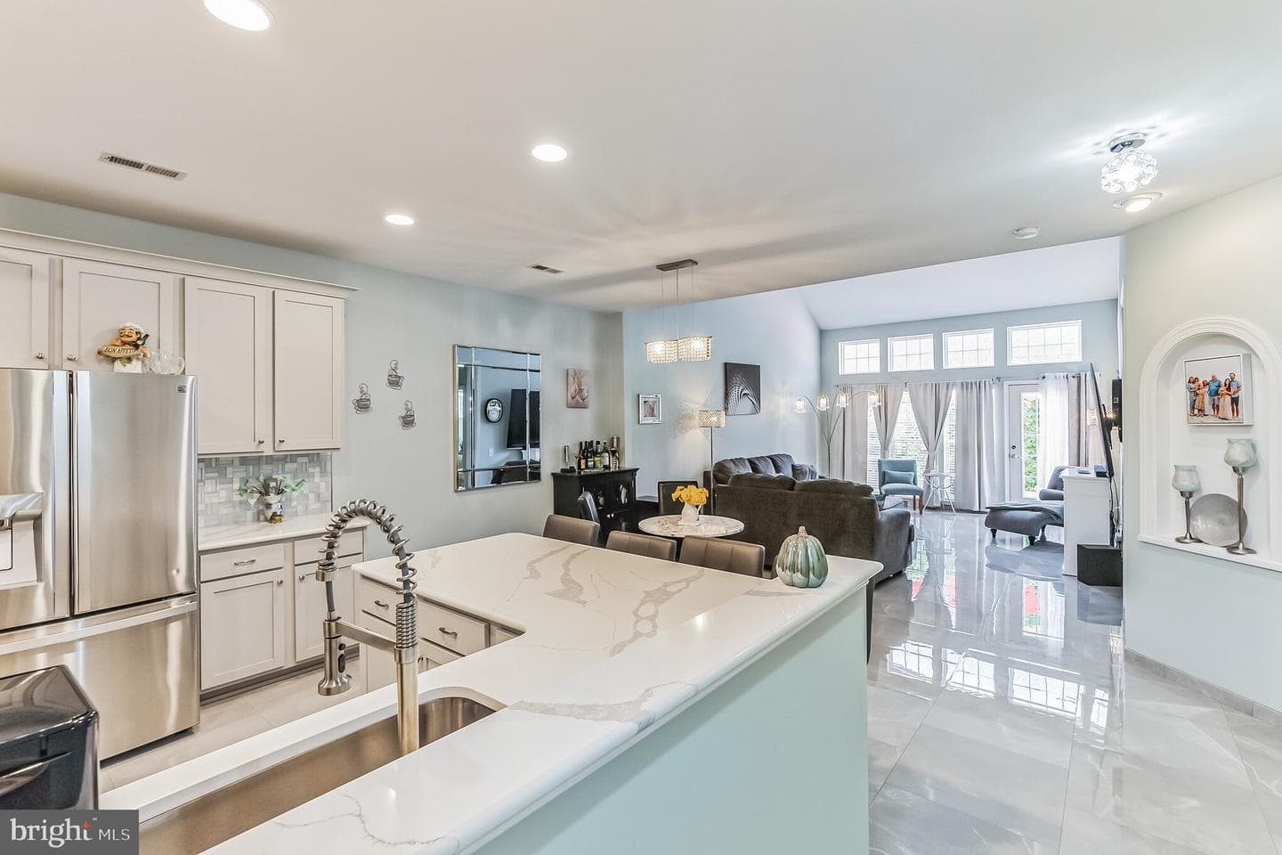 439 Primrose Drive photo 5