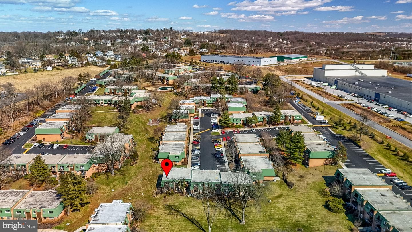 1201 Meadowview Lane #1201 photo 15