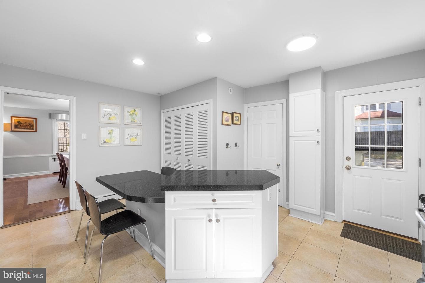 100 Overhill Road photo 12