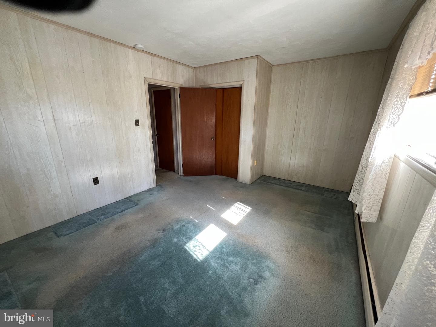 773 Grove Street photo 35